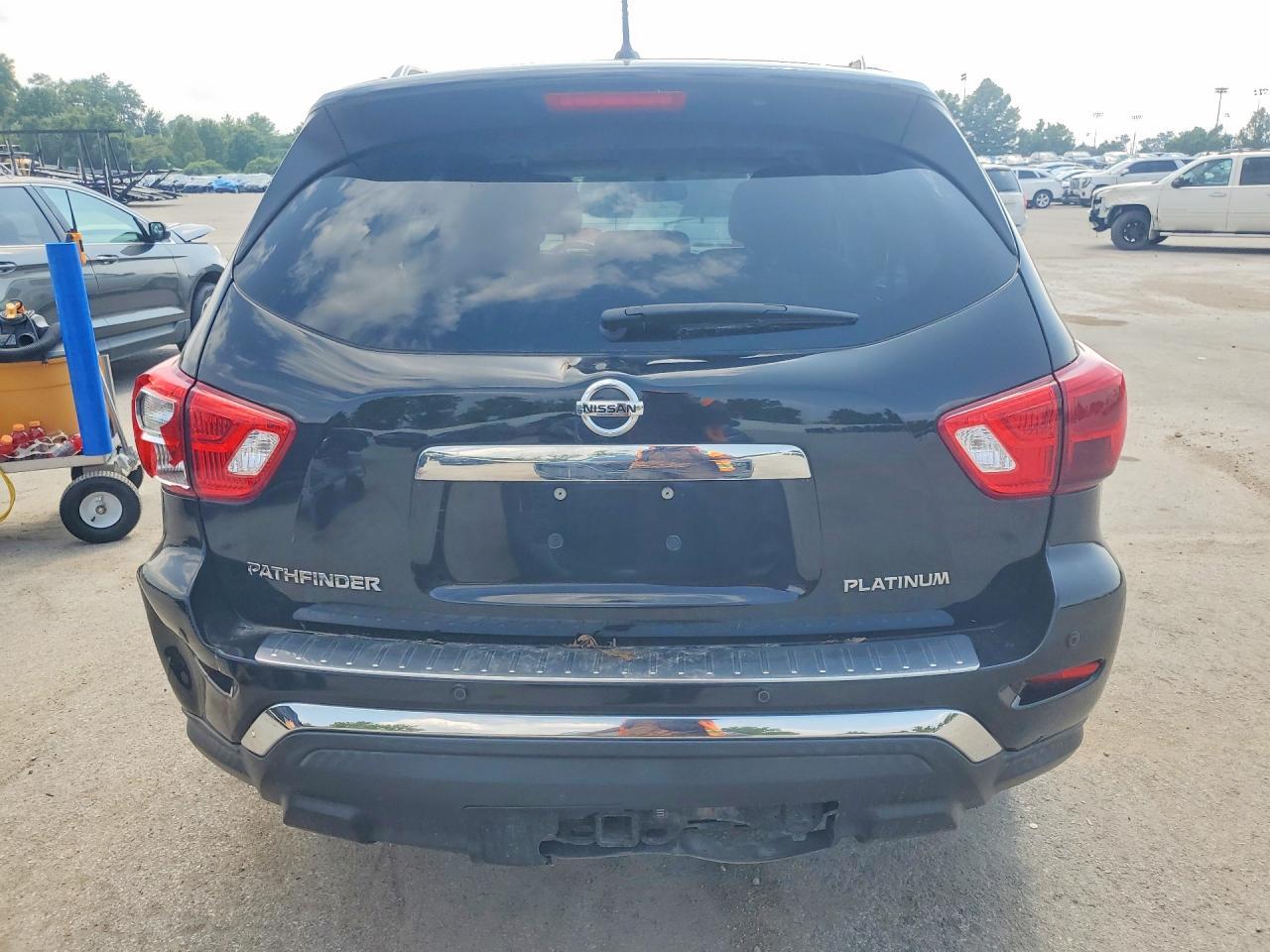 2017 Nissan Pathfinder Platinum - Фото 6