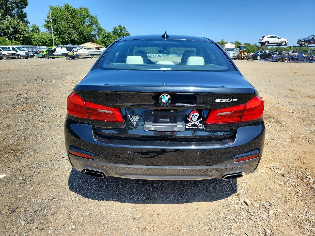 2018 BMW 530Xe - Фото 6