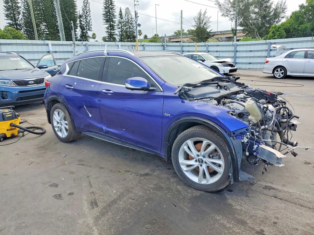 2019 Infiniti Qx30 Luxe - Image 4