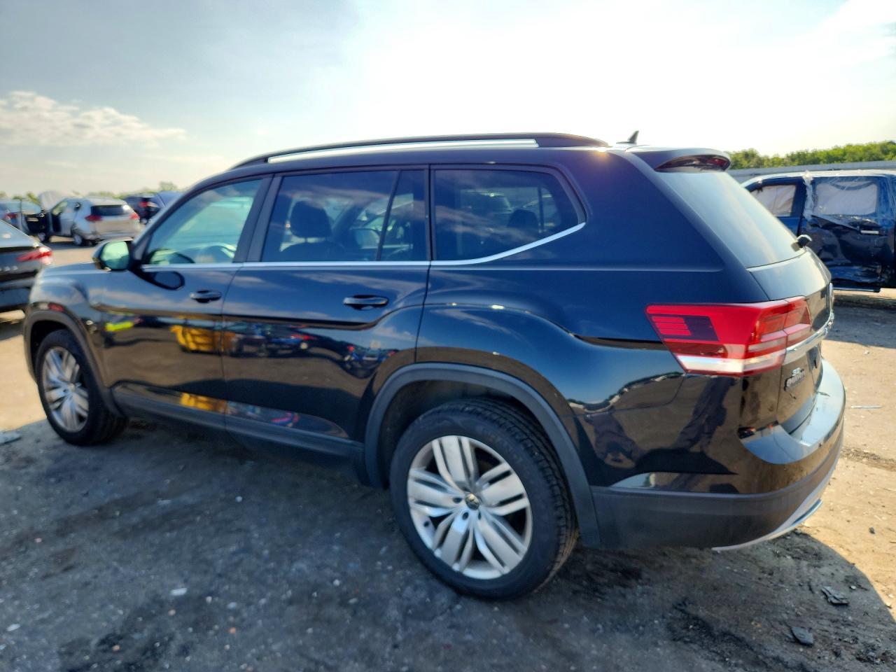 2020 Volkswagen Atlas Se - Фото 2
