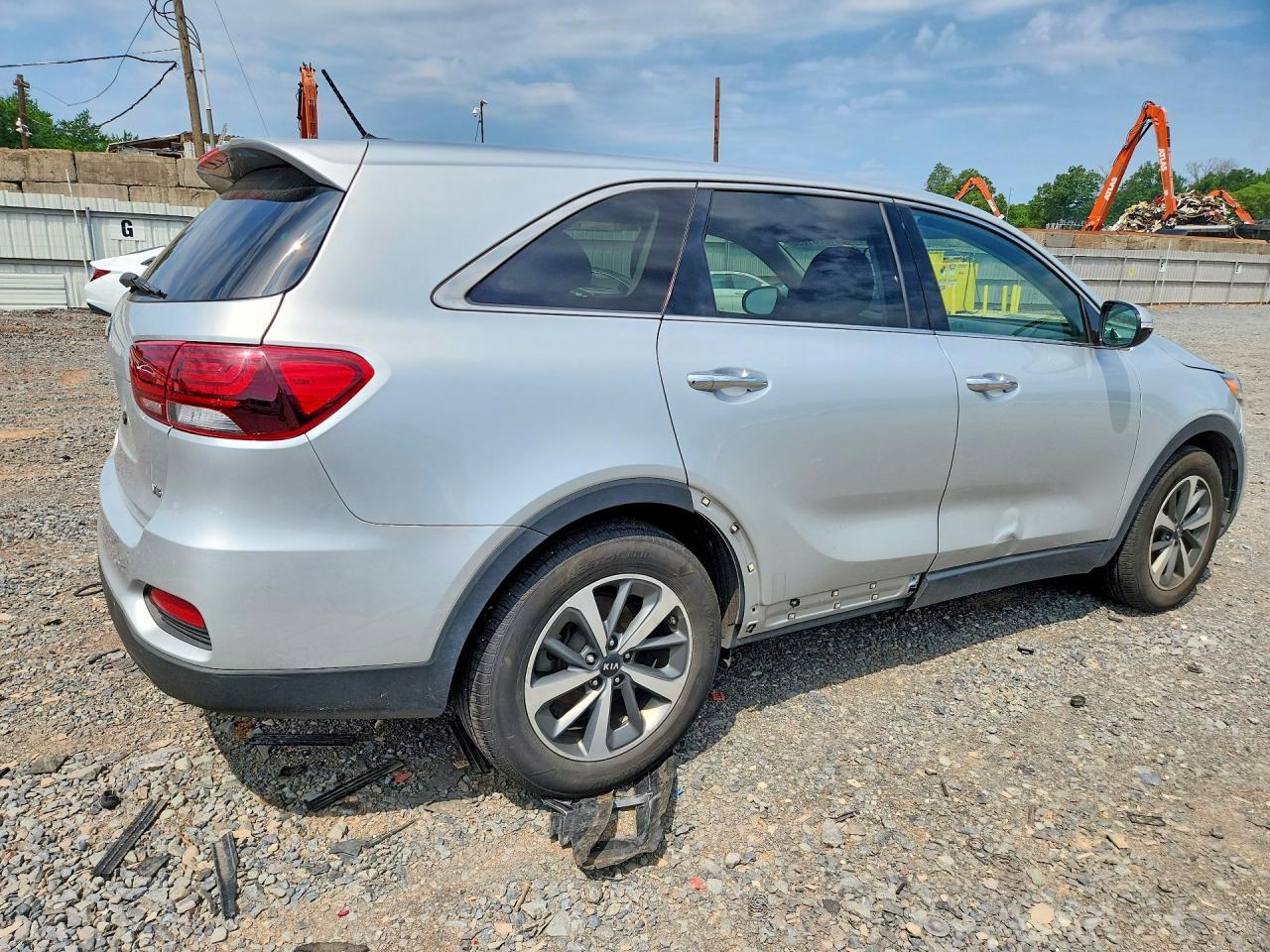 2020 Kia Sorento S - Фото 3