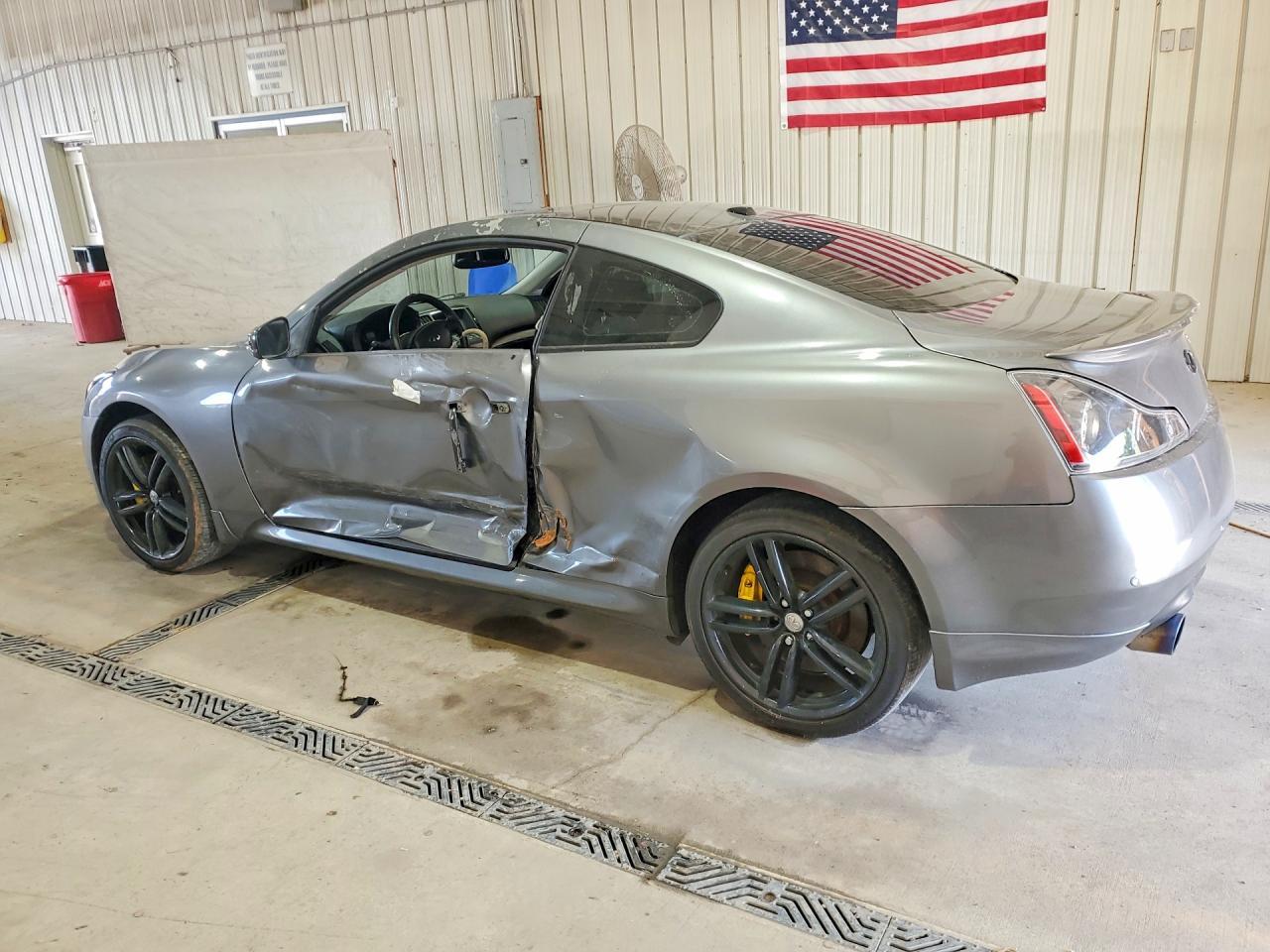 2011 Infiniti G37 Coupe X - Фото 2