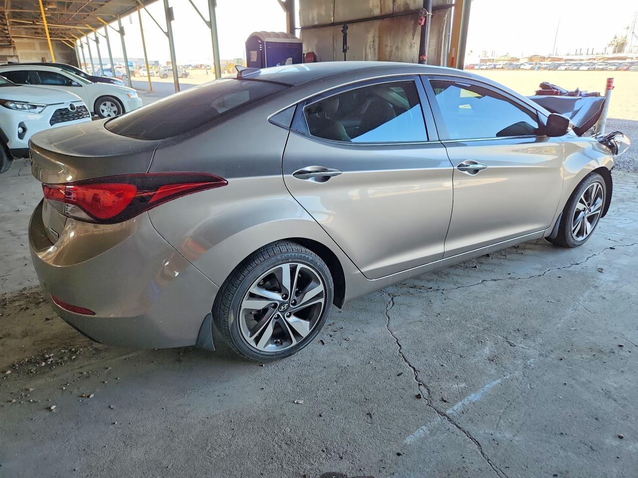 2014 Hyundai Elantra Limited - Image 3