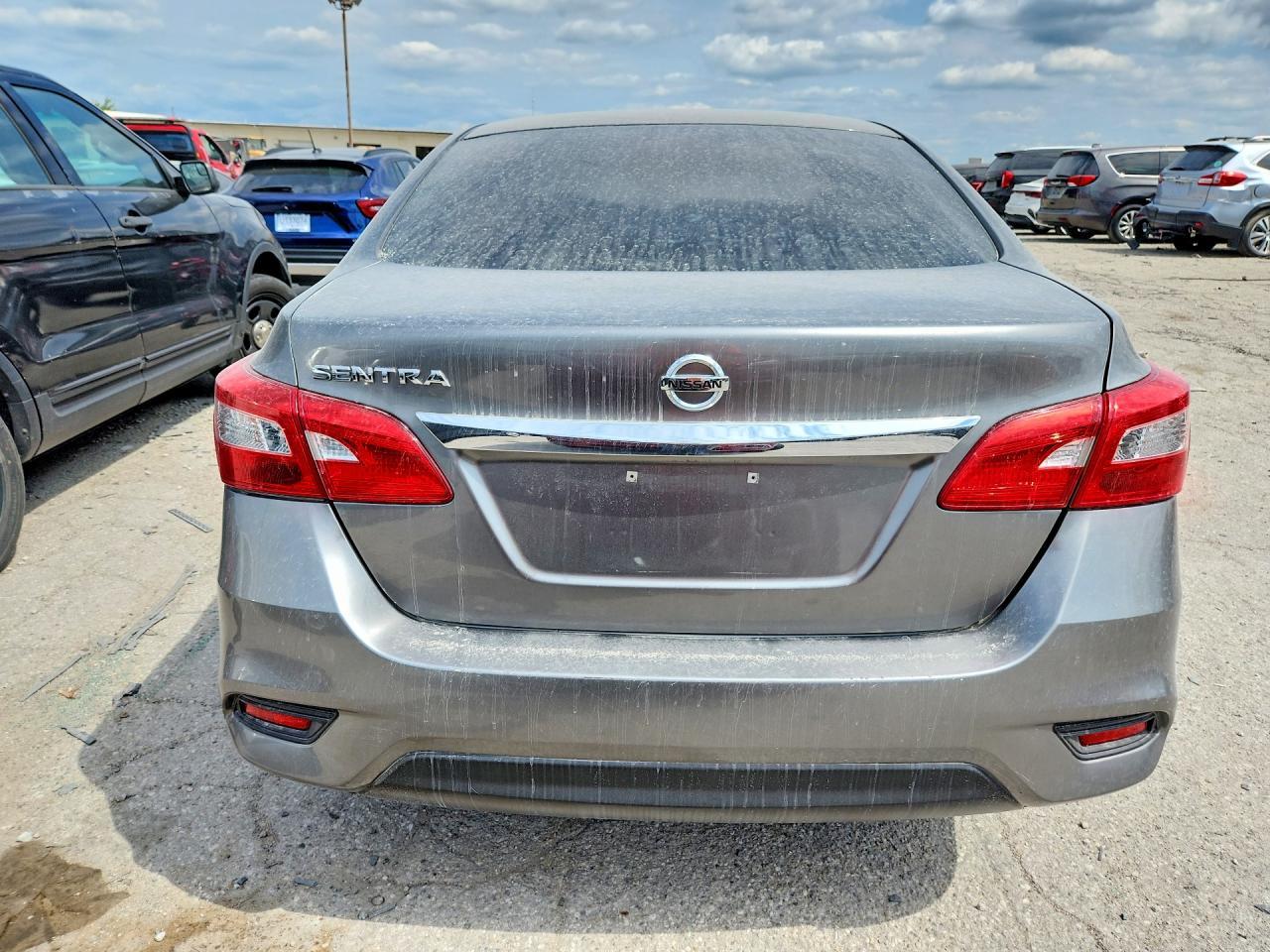 2017 Nissan Sentra S - Image 6
