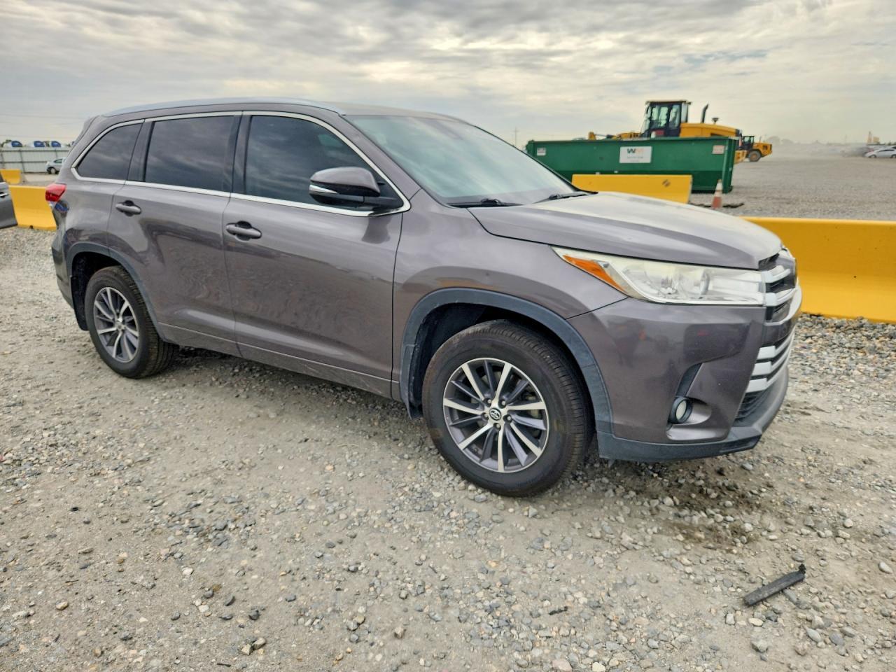 2017 Toyota Highlander Xle - Фото 4