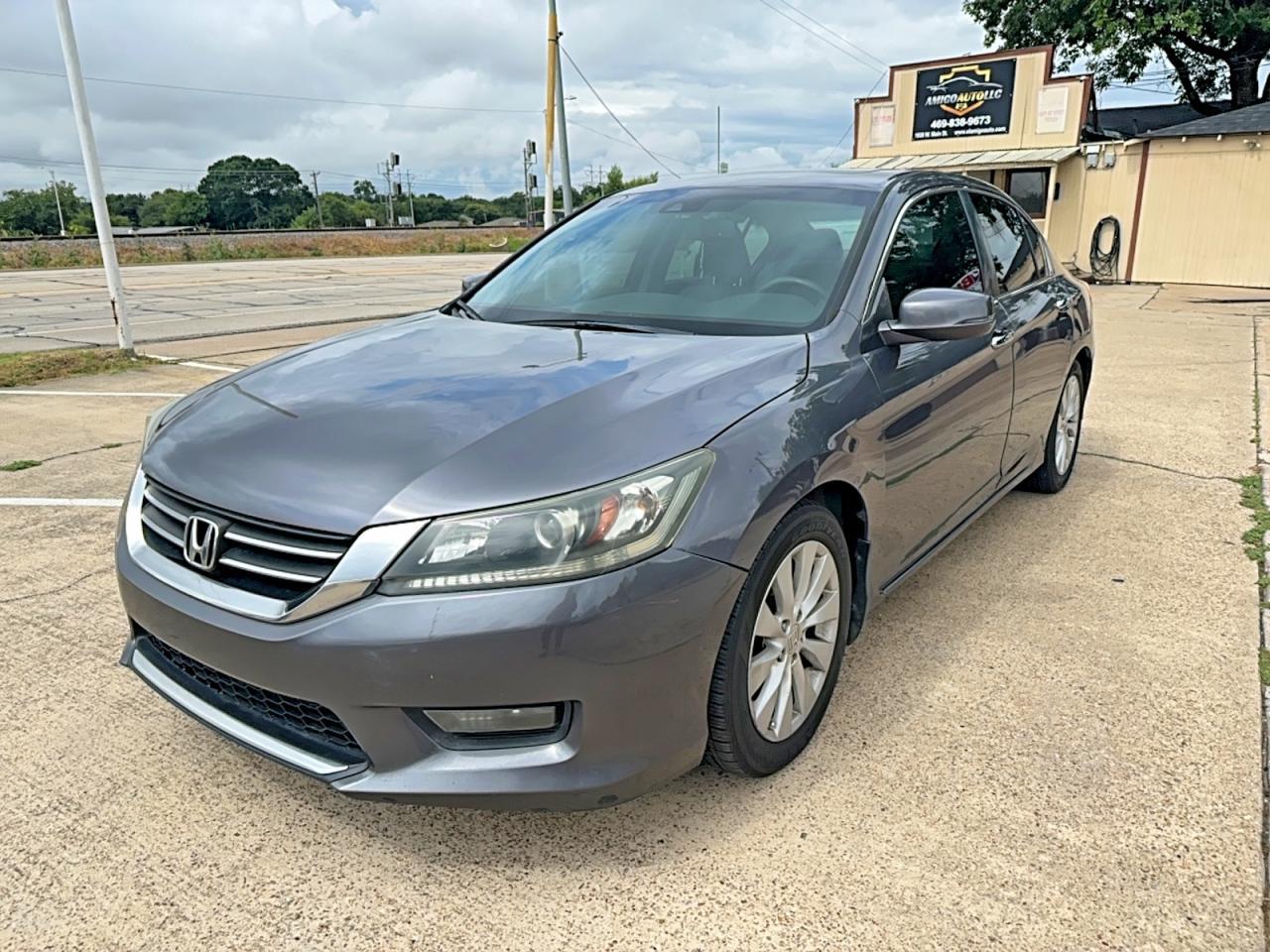 2015 Honda Accord Ex/ Exl - Image 2