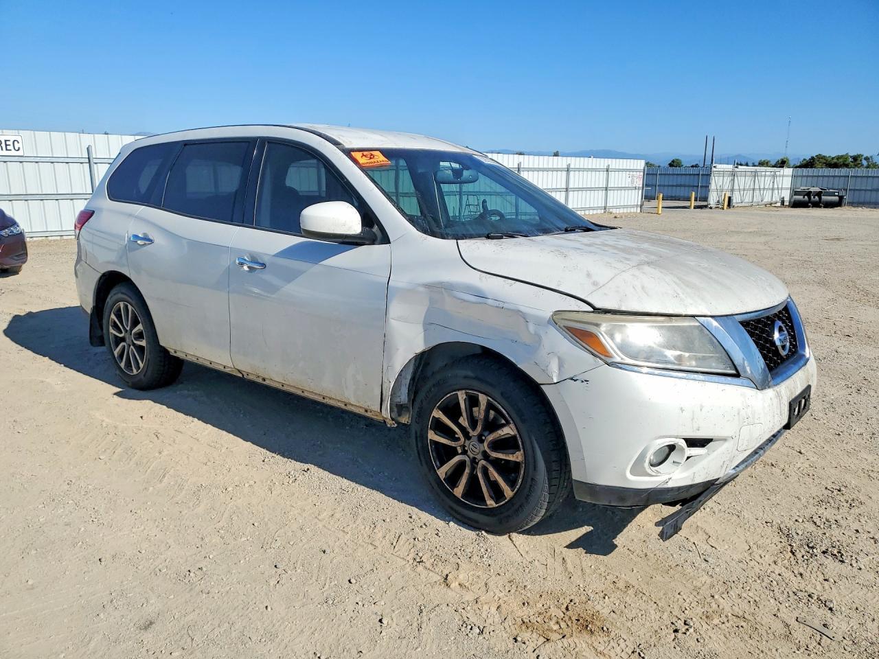 2014 Nissan Pathfinder S - Фото 4