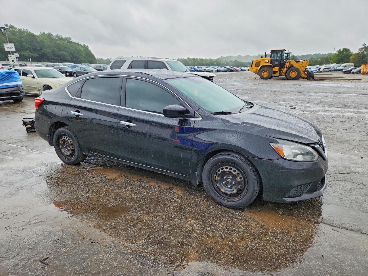 2017 Nissan Sentra S - Фото 4