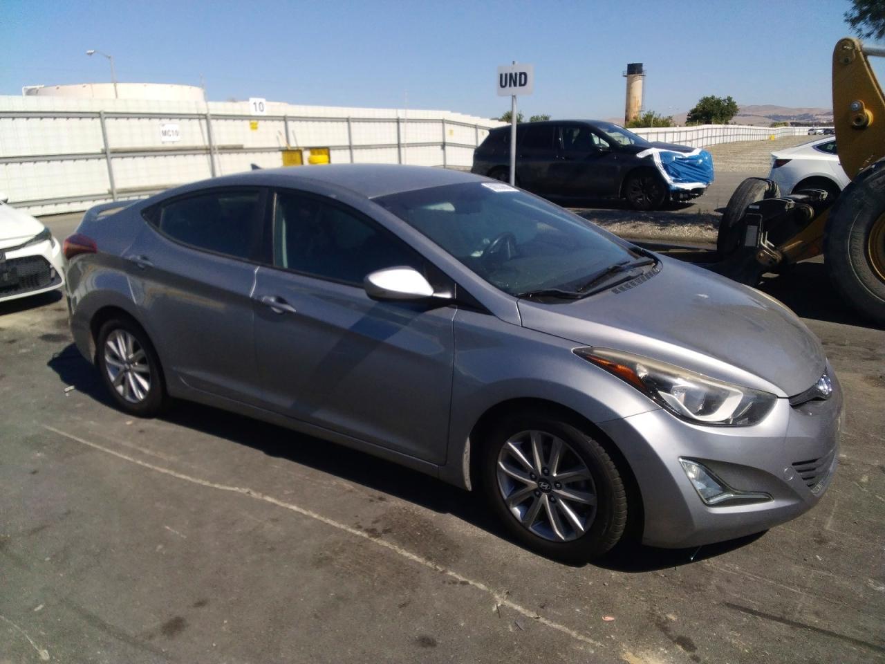 2015 Hyundai Elantra - Фото 4