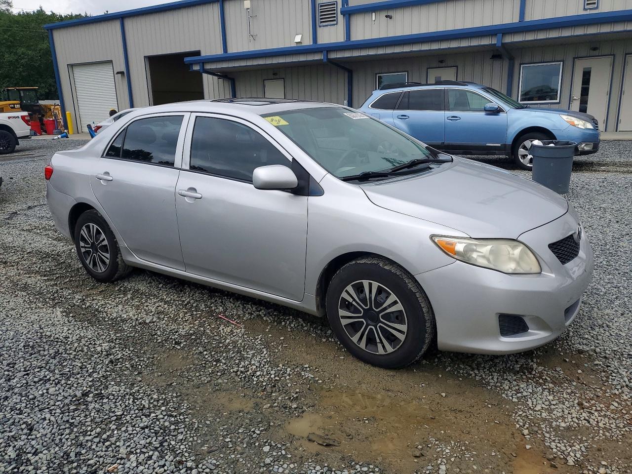 2010 Toyota Corolla Le - Фото 4