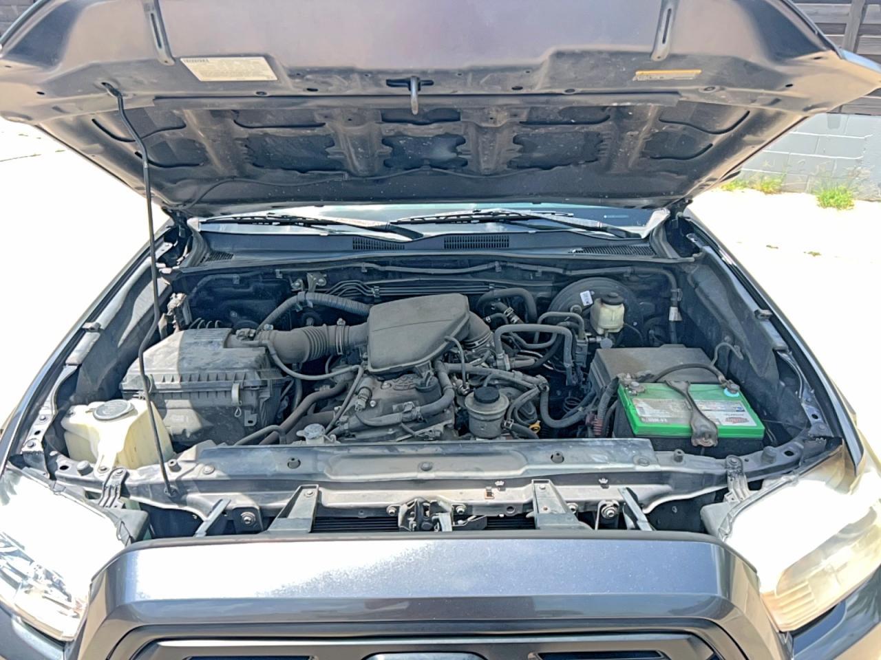 2018 Toyota Tacoma Sr - Image 7