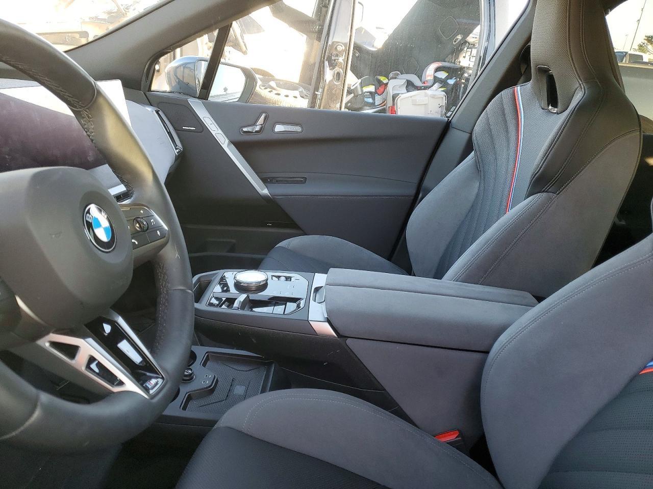 2026 BMW Ix xDrive45 - Фото 7