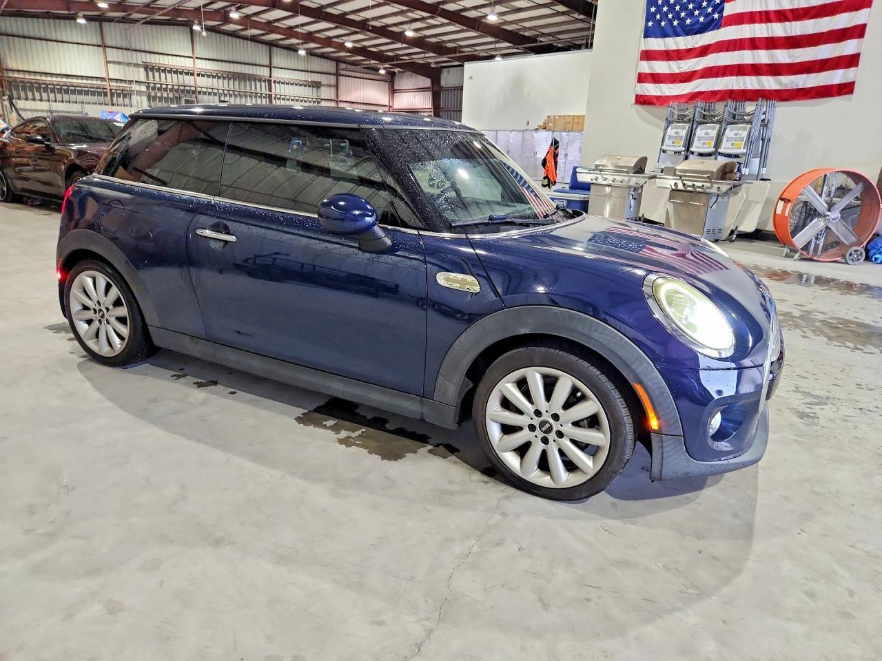 2019 Mini Cooper - Image 4