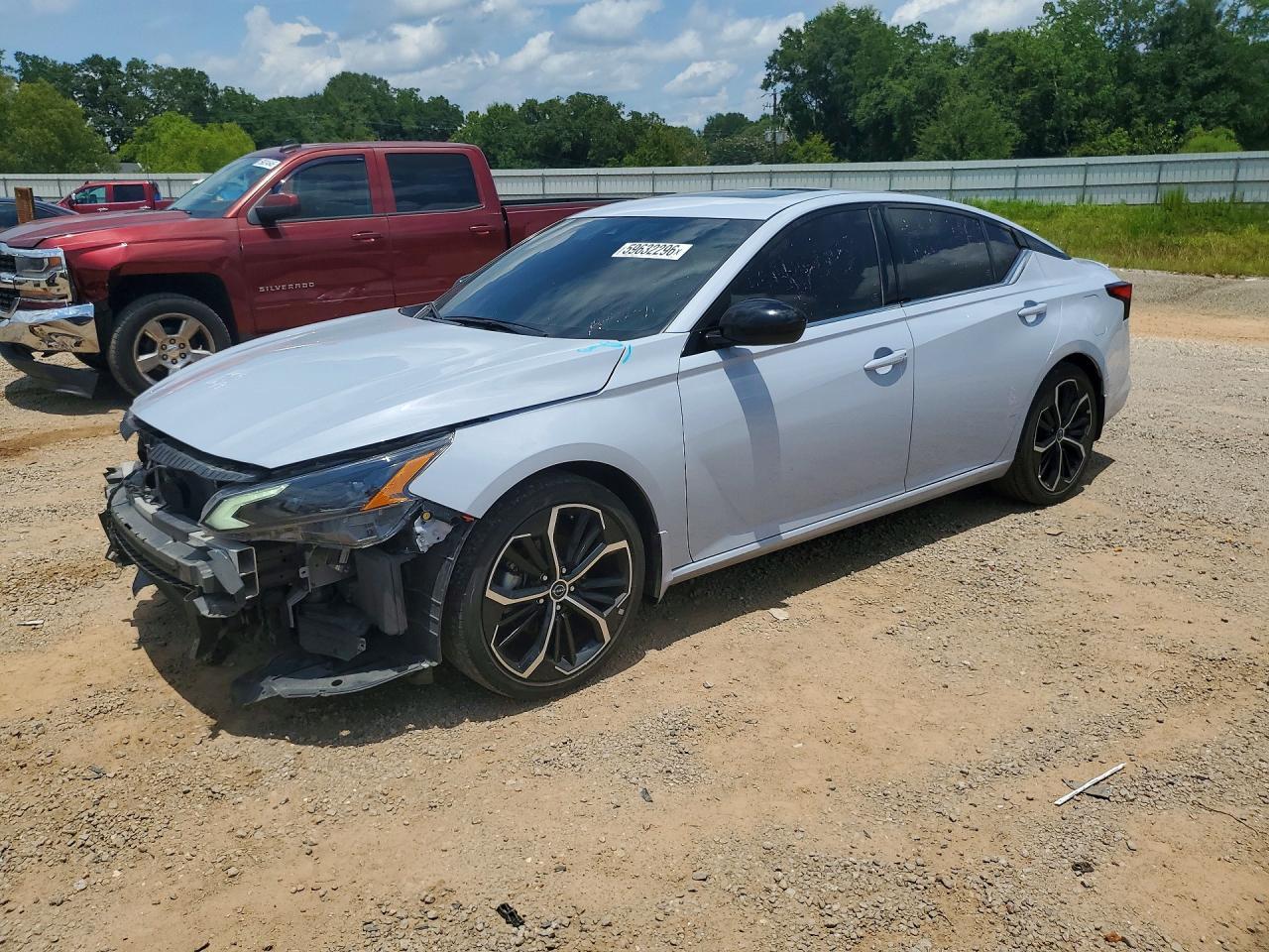2023 Nissan Altima Sr