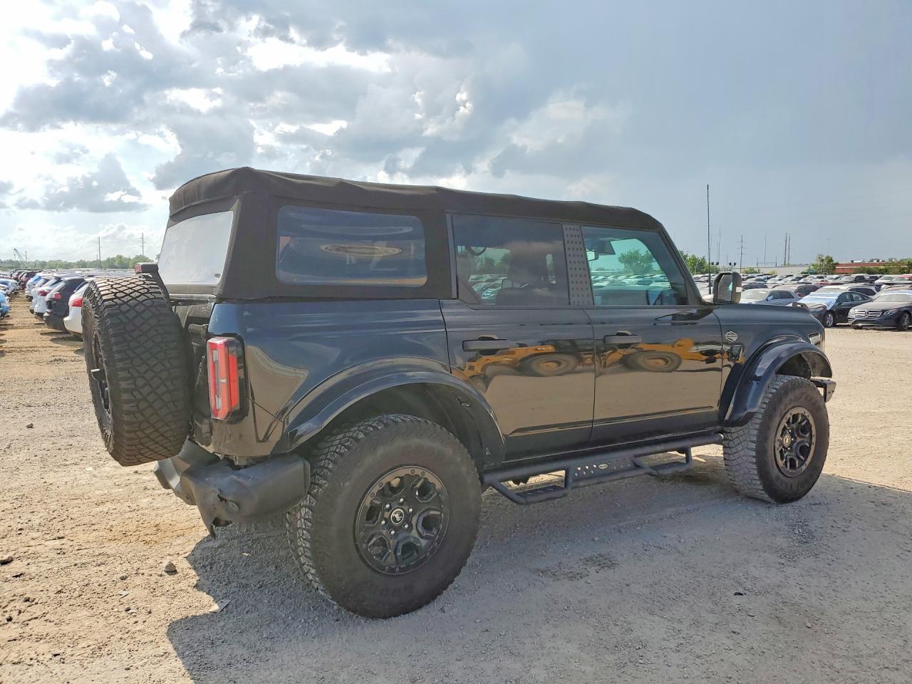 2022 Ford Bronco Base - Фото 3
