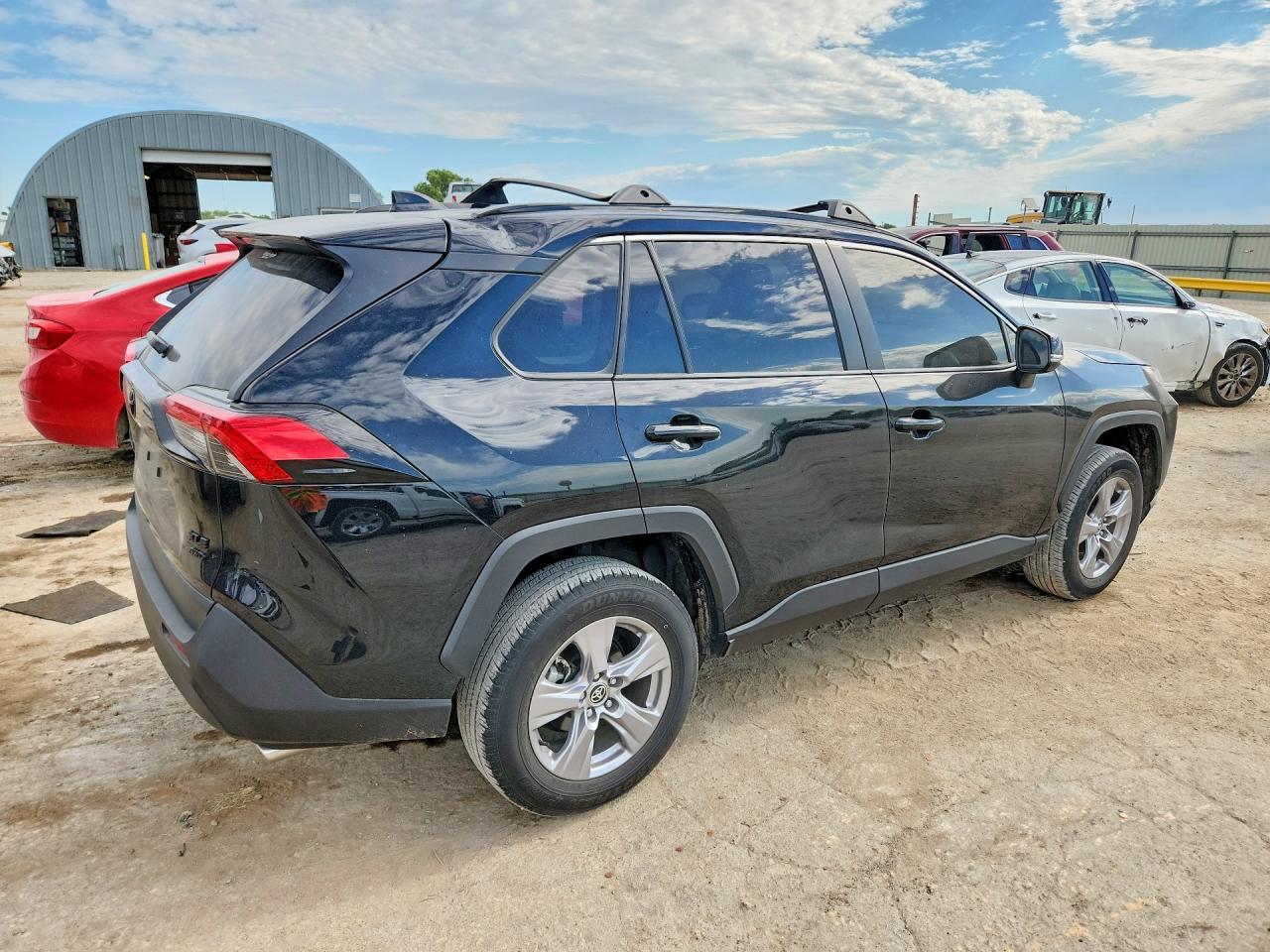 2025 Toyota Rav4 Xle - Фото 3