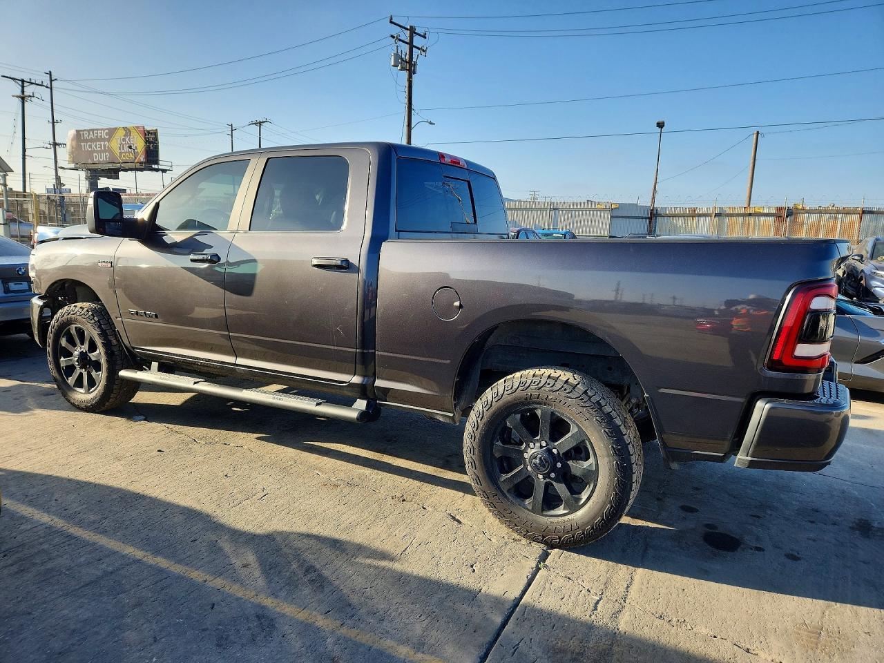 2023 Ram 2500 Laramie - Фото 2