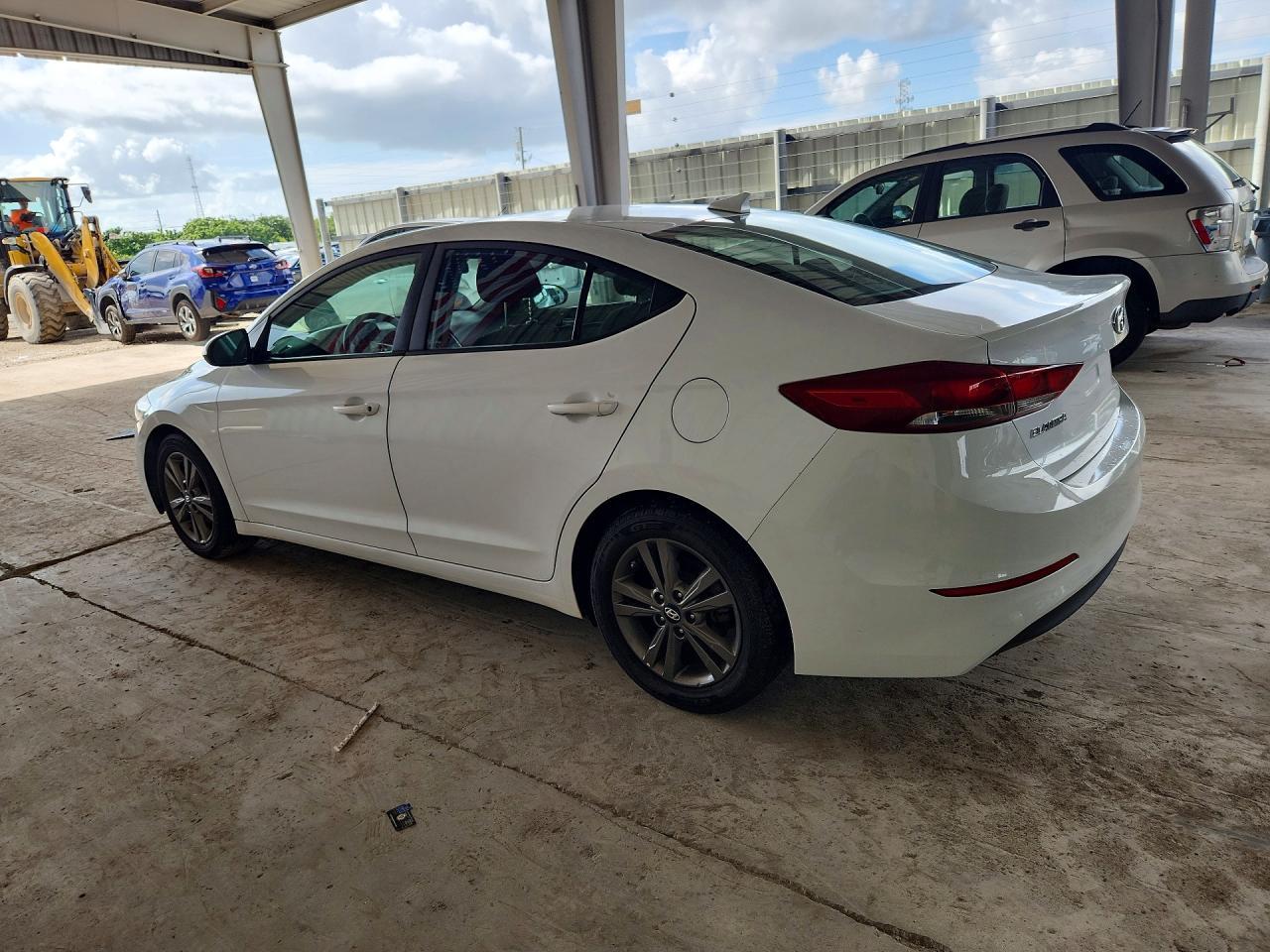 2018 Hyundai Elantra Sel - Image 2