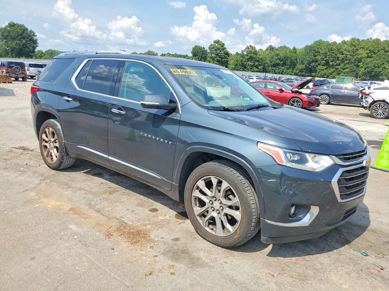 2018 Chevrolet Traverse Premier - Фото 4