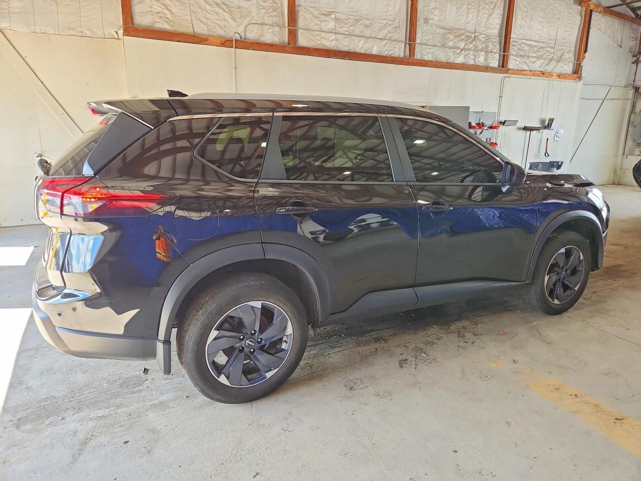 2024 Nissan Rogue Sv - Фото 3