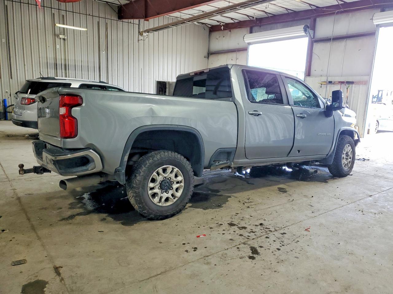 2024 Chevrolet Silverado K2500 Heavy Duty Lt - Image 3