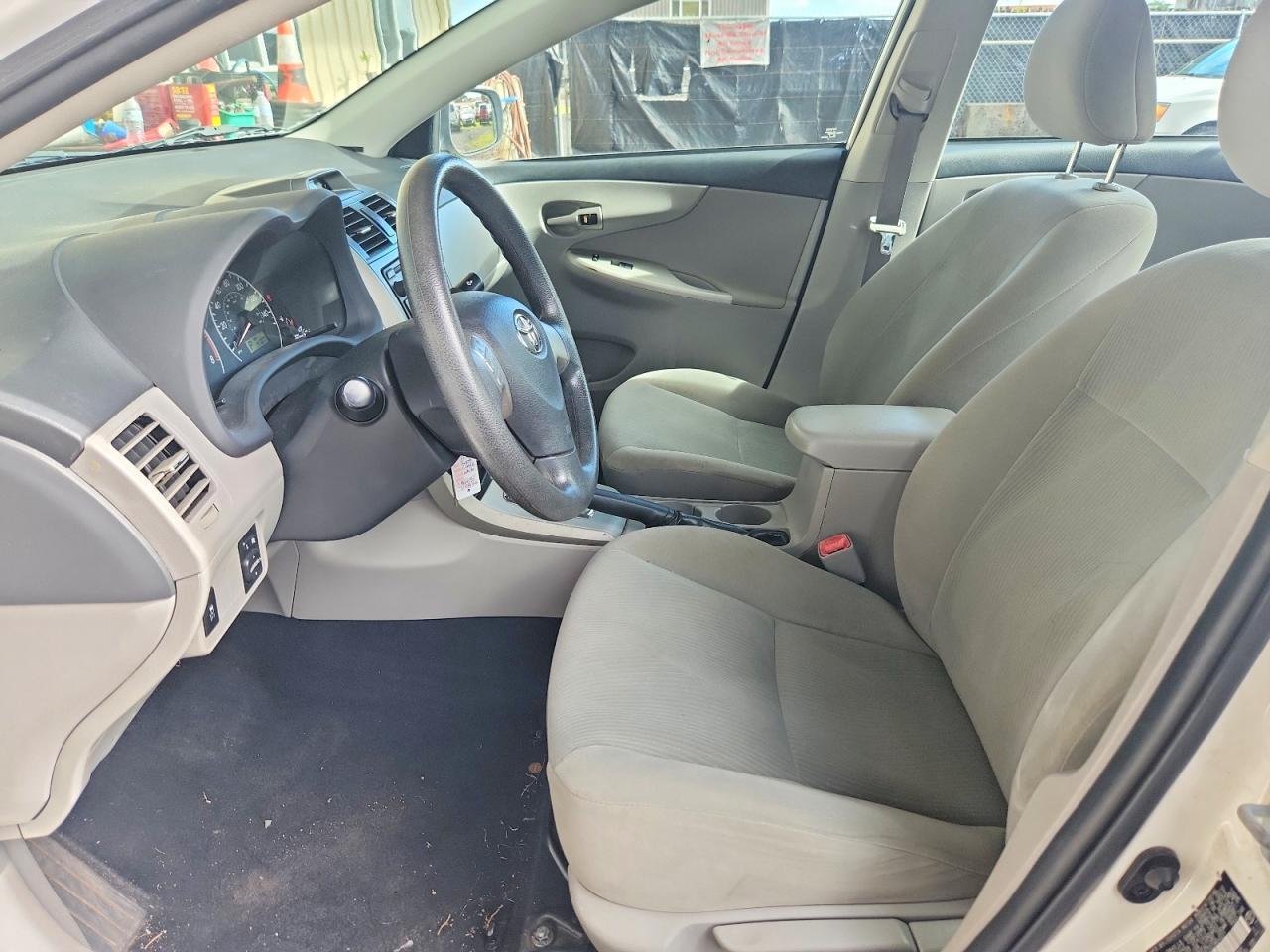 2012 Toyota Corolla L - Image 7