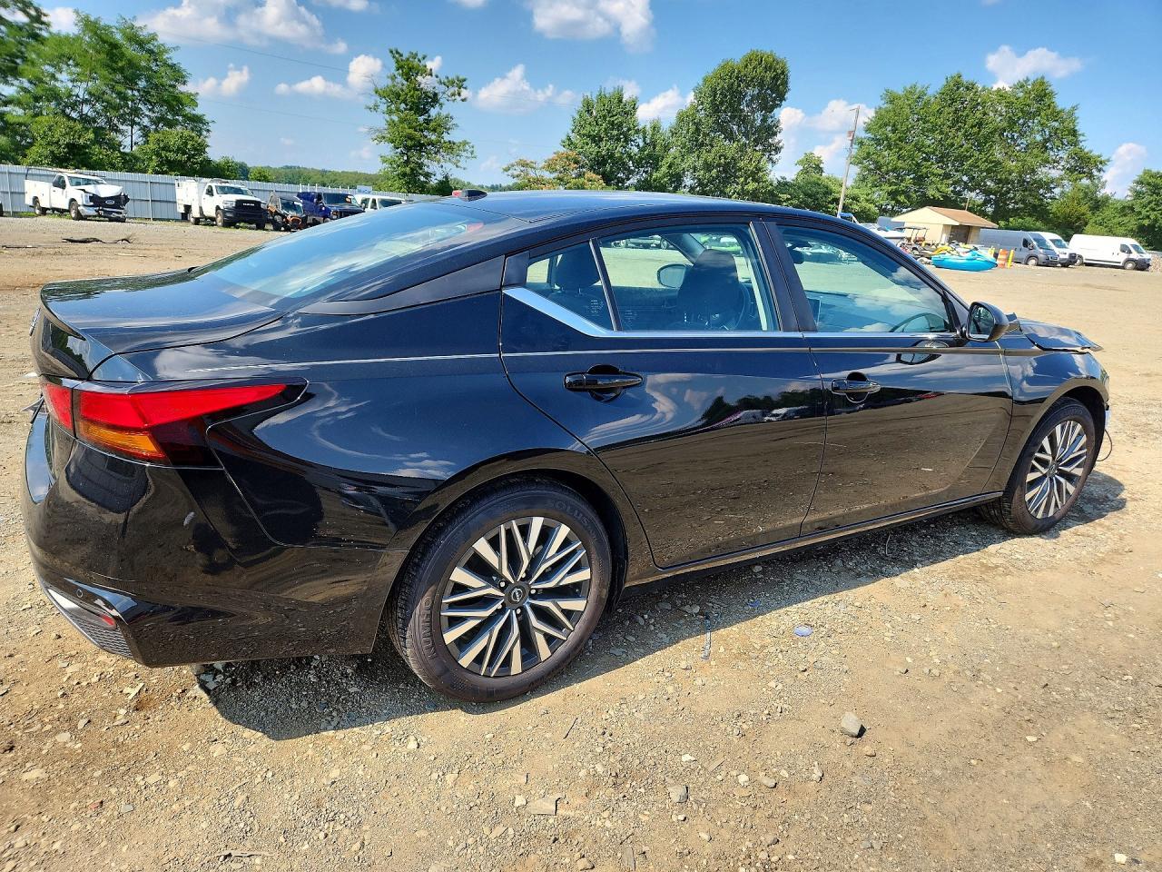 2026 Nissan Altima Sv - Фото 3