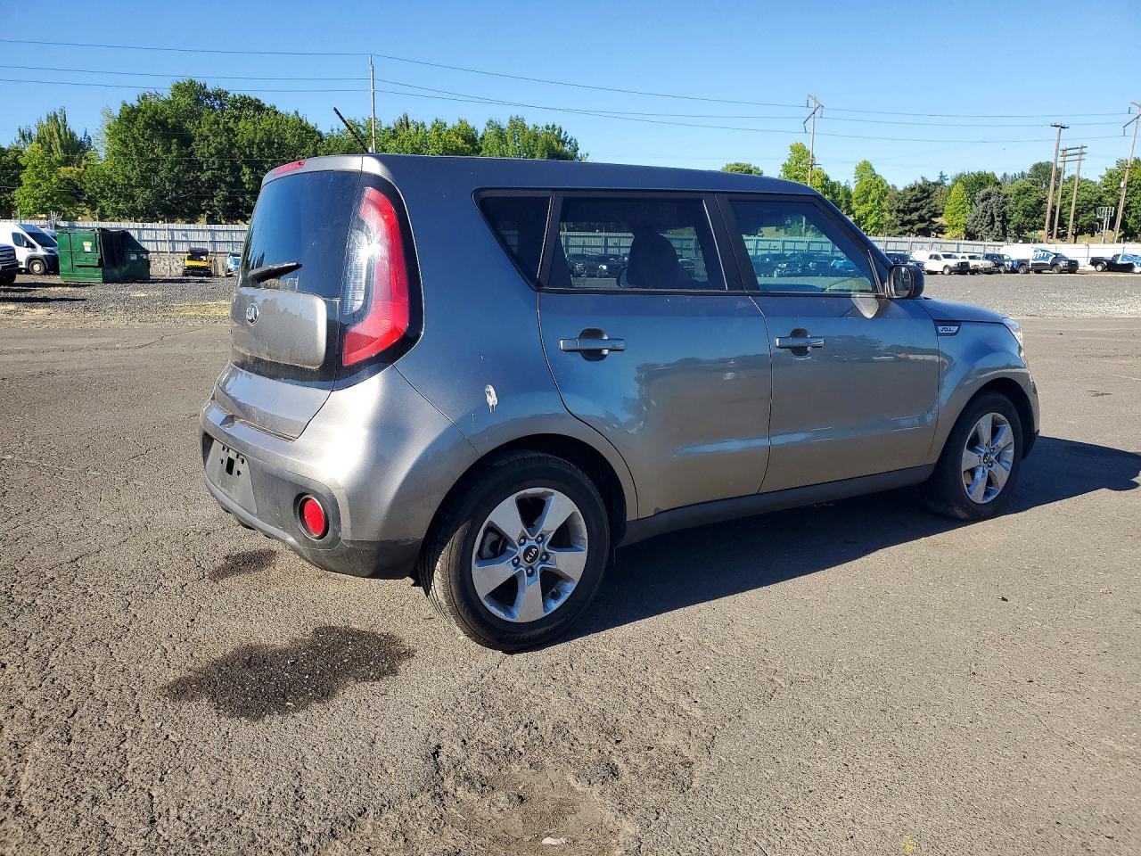 2017 Kia Soul Base - Фото 3