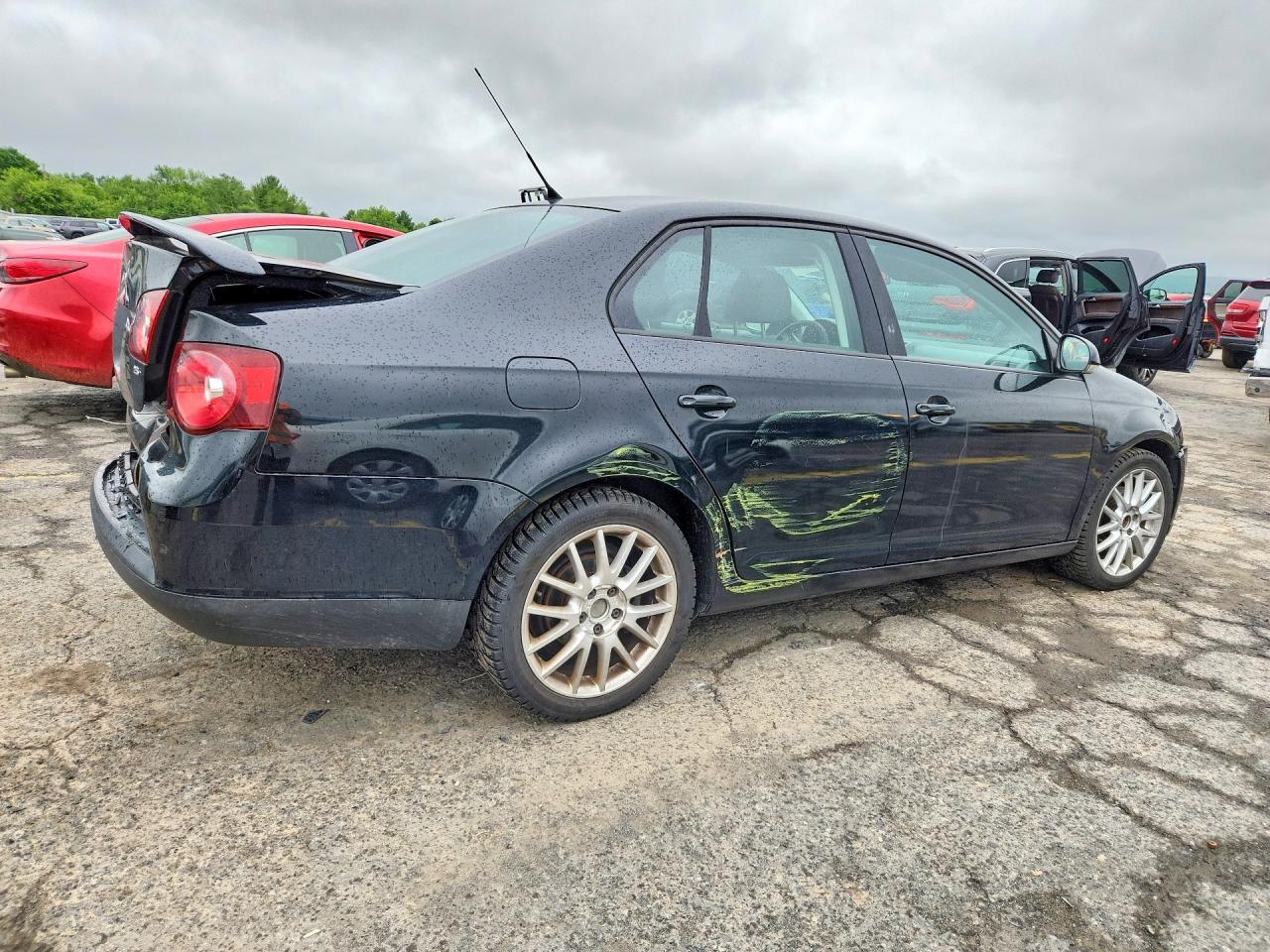 2008 Volkswagen Jetta S - Image 3