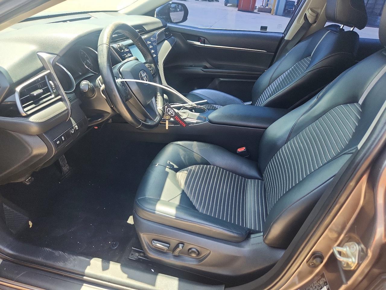 2020 Toyota Camry Se - Фото 7