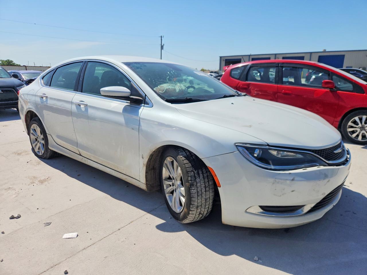 2015 Chrysler 200 Limited - Фото 4