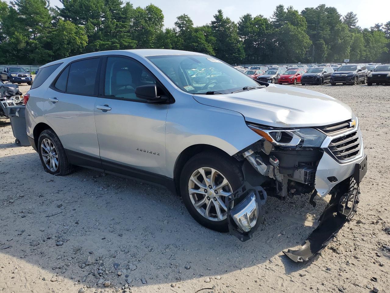 2019 Chevrolet Equinox Ls - Image 4