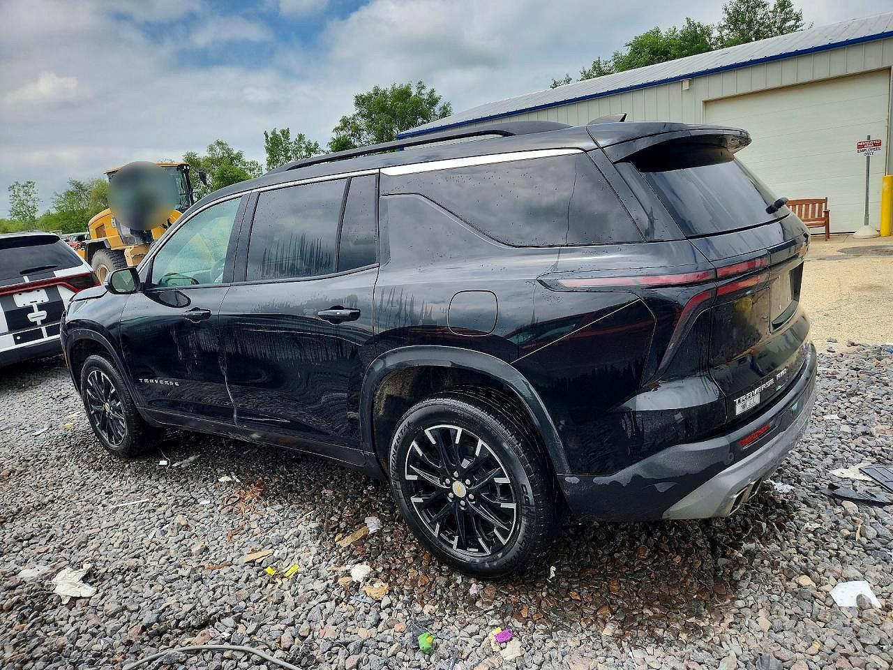 2025 Chevrolet Traverse Lt - Фото 2