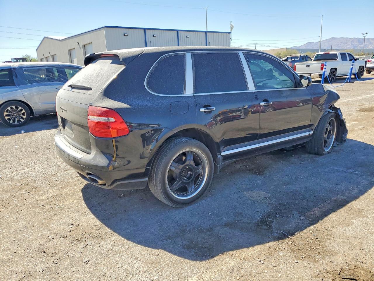 2010 Porsche Cayenne - Image 3