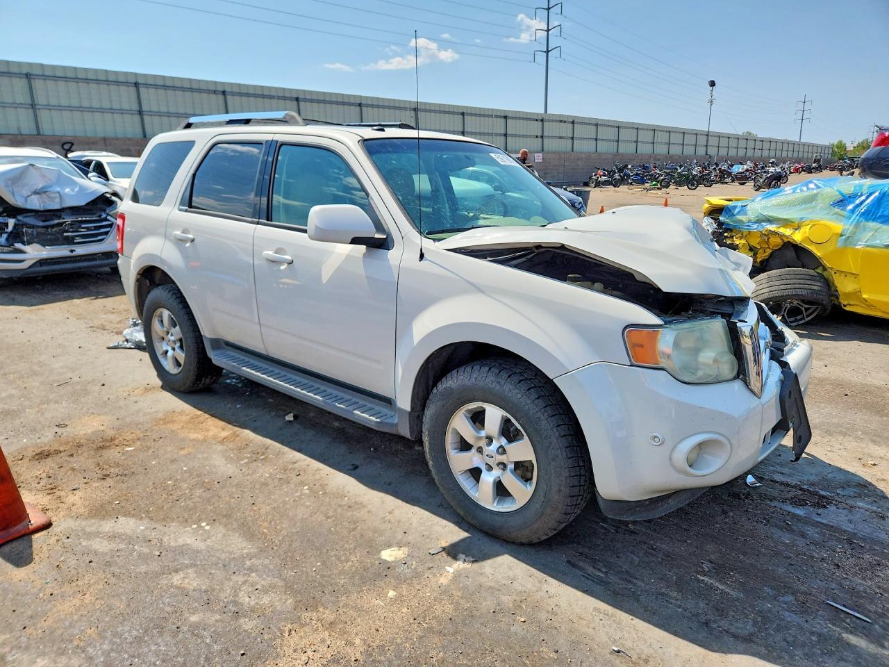 2010 Ford Escape Limited - Фото 4