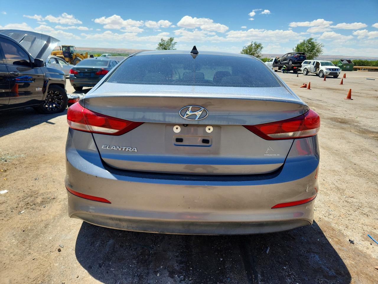 2018 Hyundai Elantra - Image 6