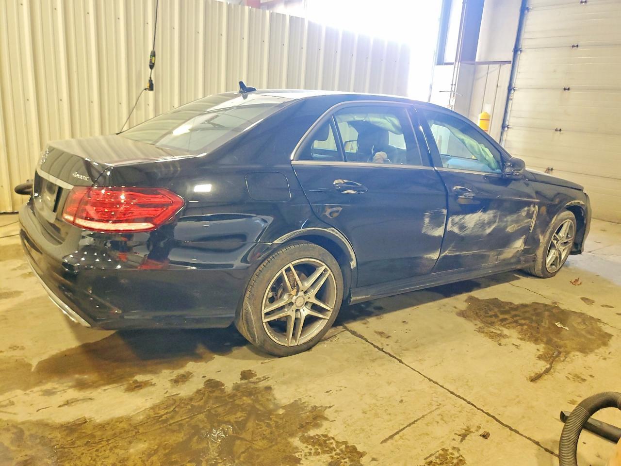 2016 Mercedes-Benz E 350 4Matic - Image 3