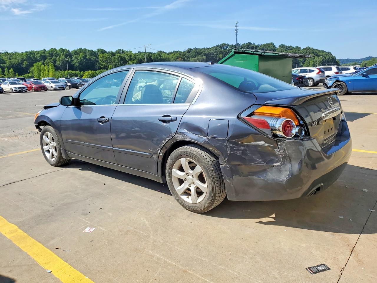 2012 Nissan Altima 2.5 - Image 2