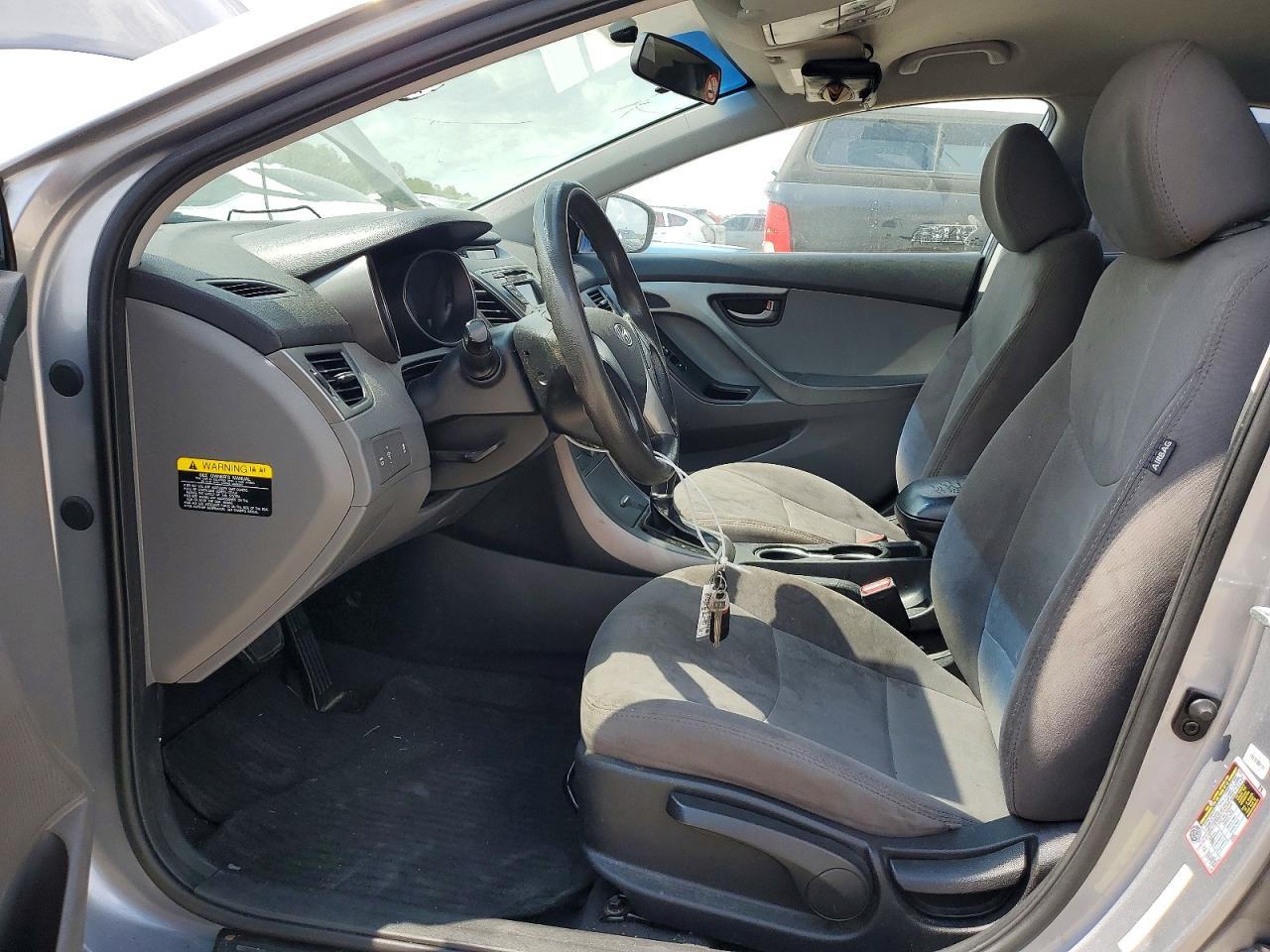 2016 Hyundai Elantra Se - Фото 7