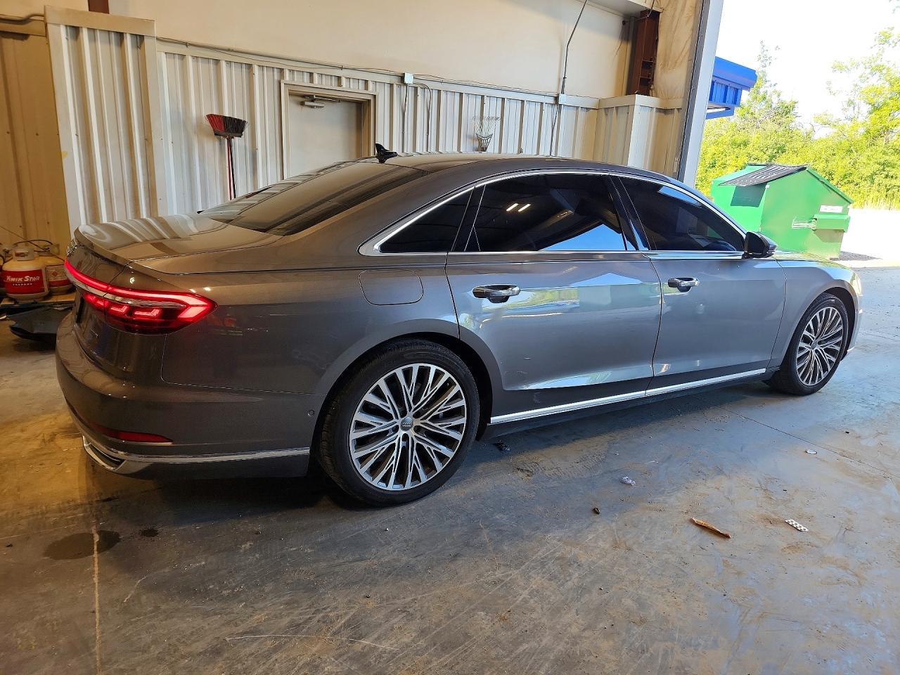 2019 Audi A8 L - Фото 3