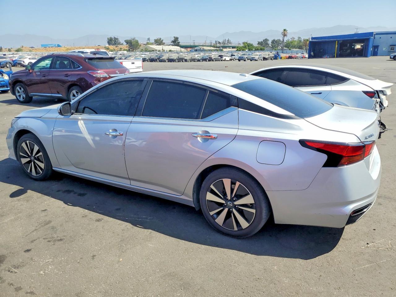 2025 Nissan Altima Sv - Фото 2