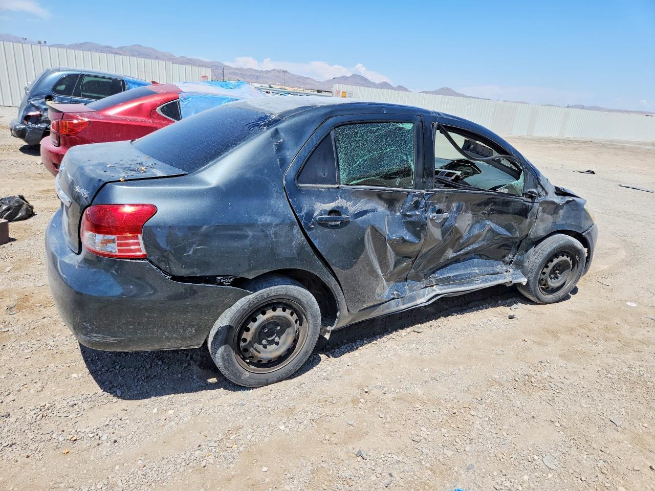 2008 Toyota Yaris Base - Фото 3