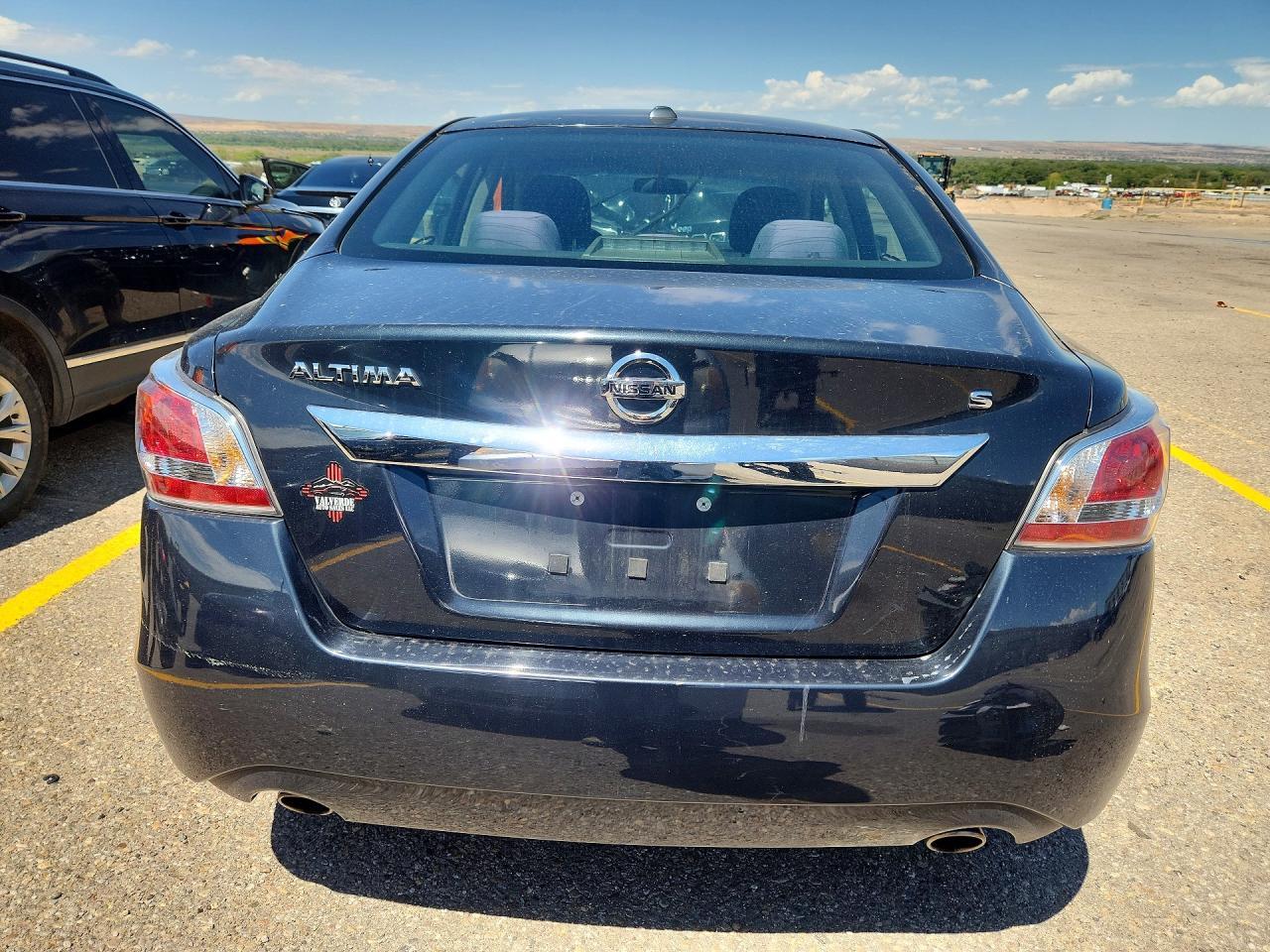 2015 Nissan Altima 2.5 S - Image 6