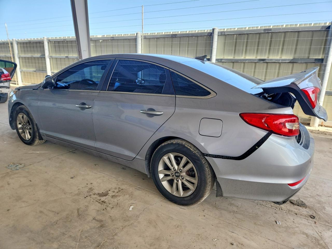 2015 Hyundai Sonata Se - Фото 2