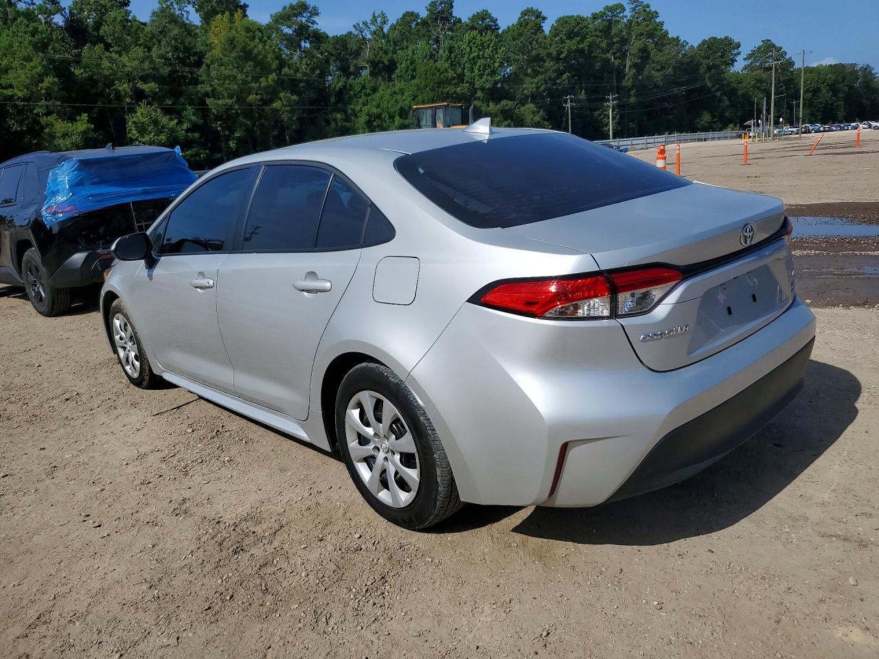 2025 Toyota Corolla Le - Фото 2