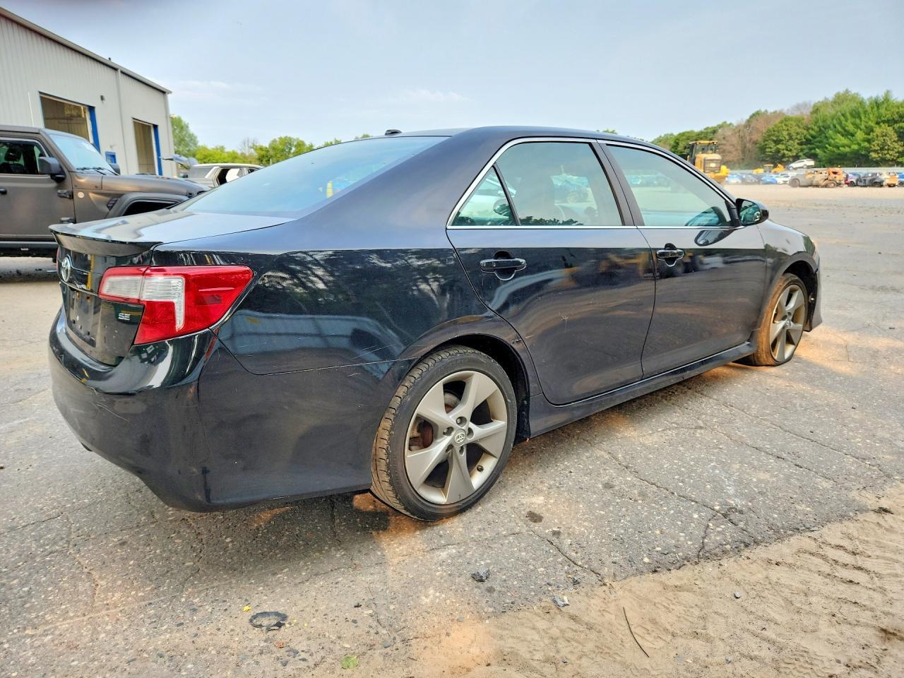 2012 Toyota Camry Se Sport Limited Edition - Фото 3