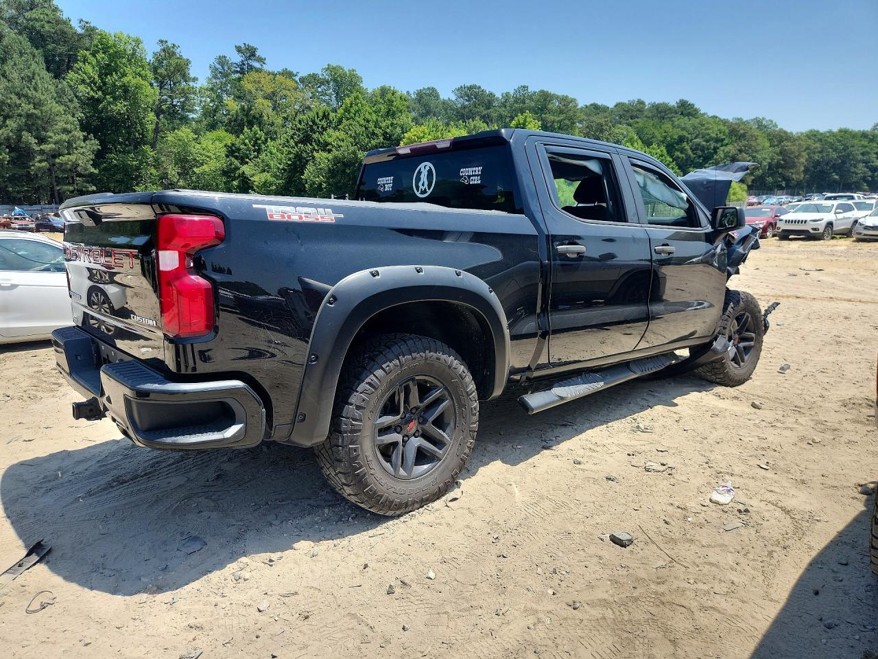 2019 Chevrolet Silverado K1500 Trail Boss Custom - Фото 3