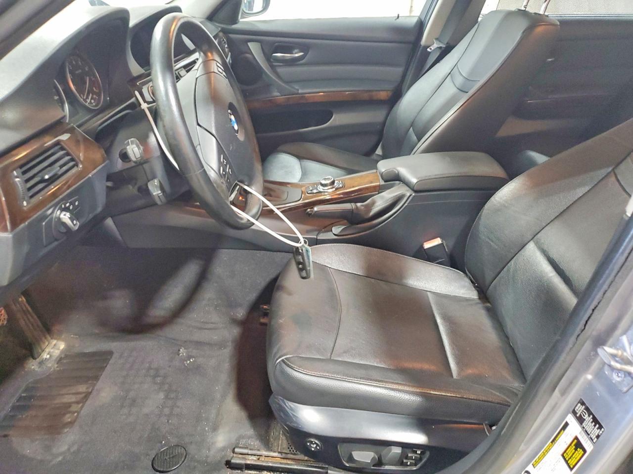 2011 BMW 335 Xi - Фото 7