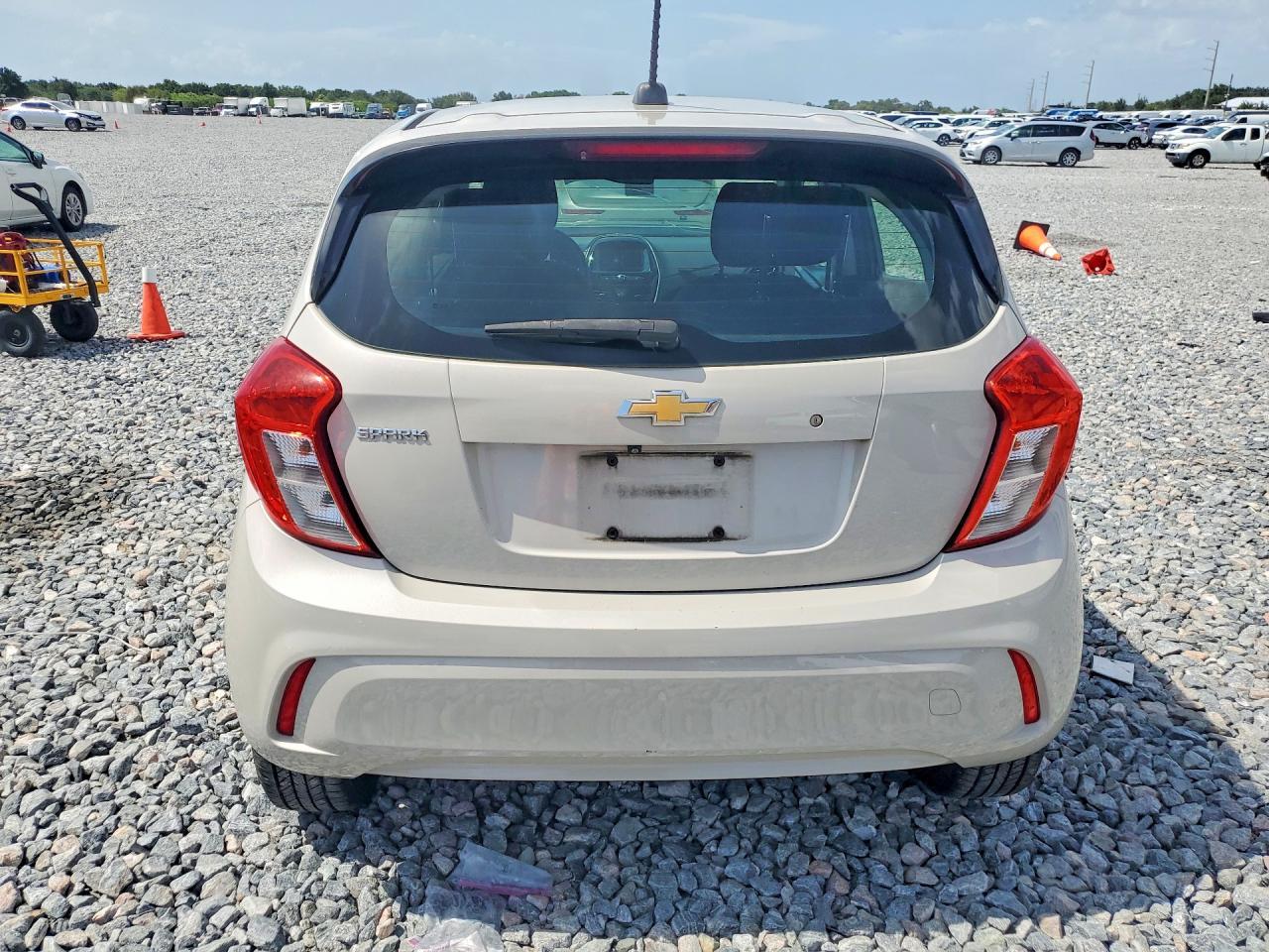 2019 Chevrolet Spark Ls - Фото 6