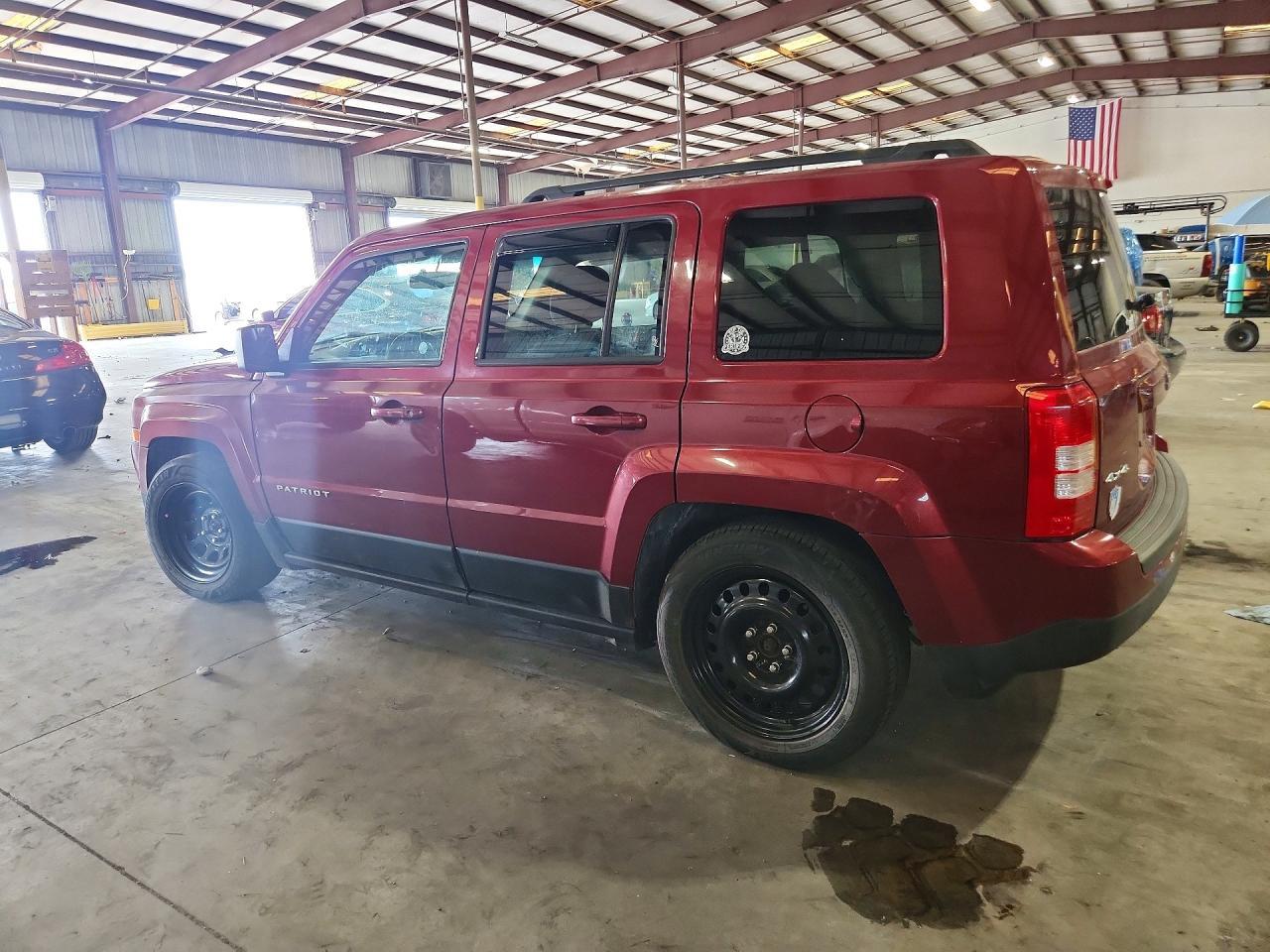 2016 Jeep Patriot Latitude - Фото 2